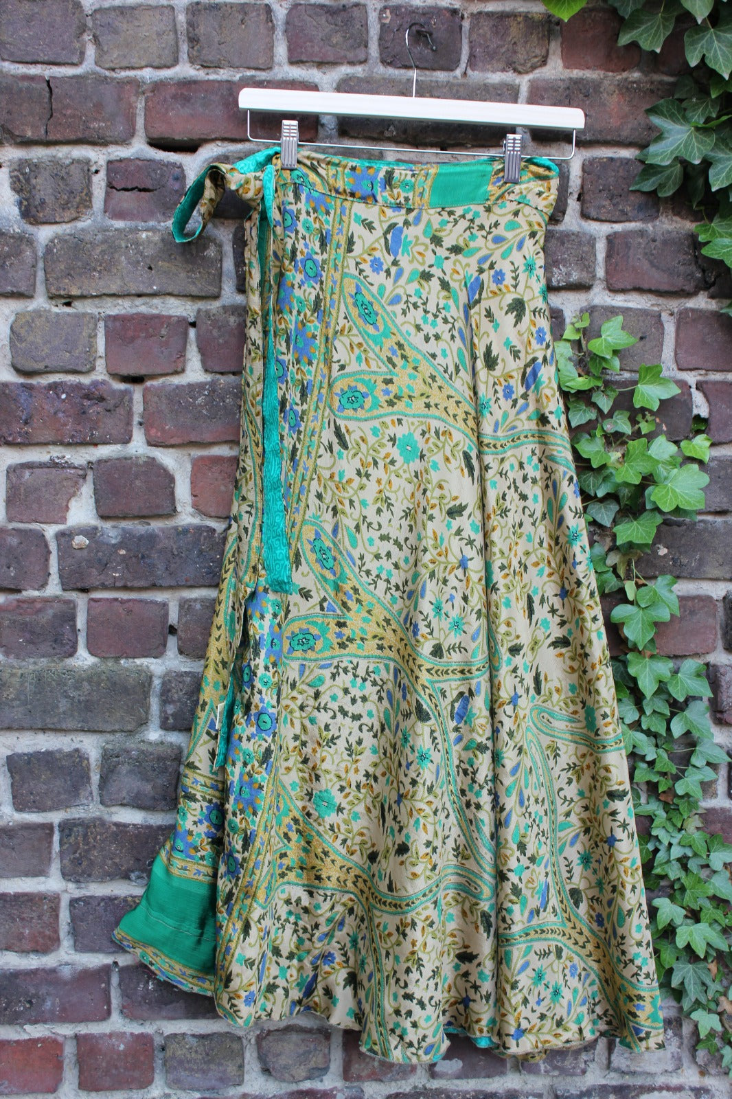 Long reversible skirt