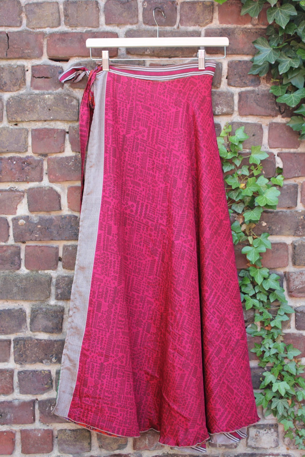 Long reversible skirt
