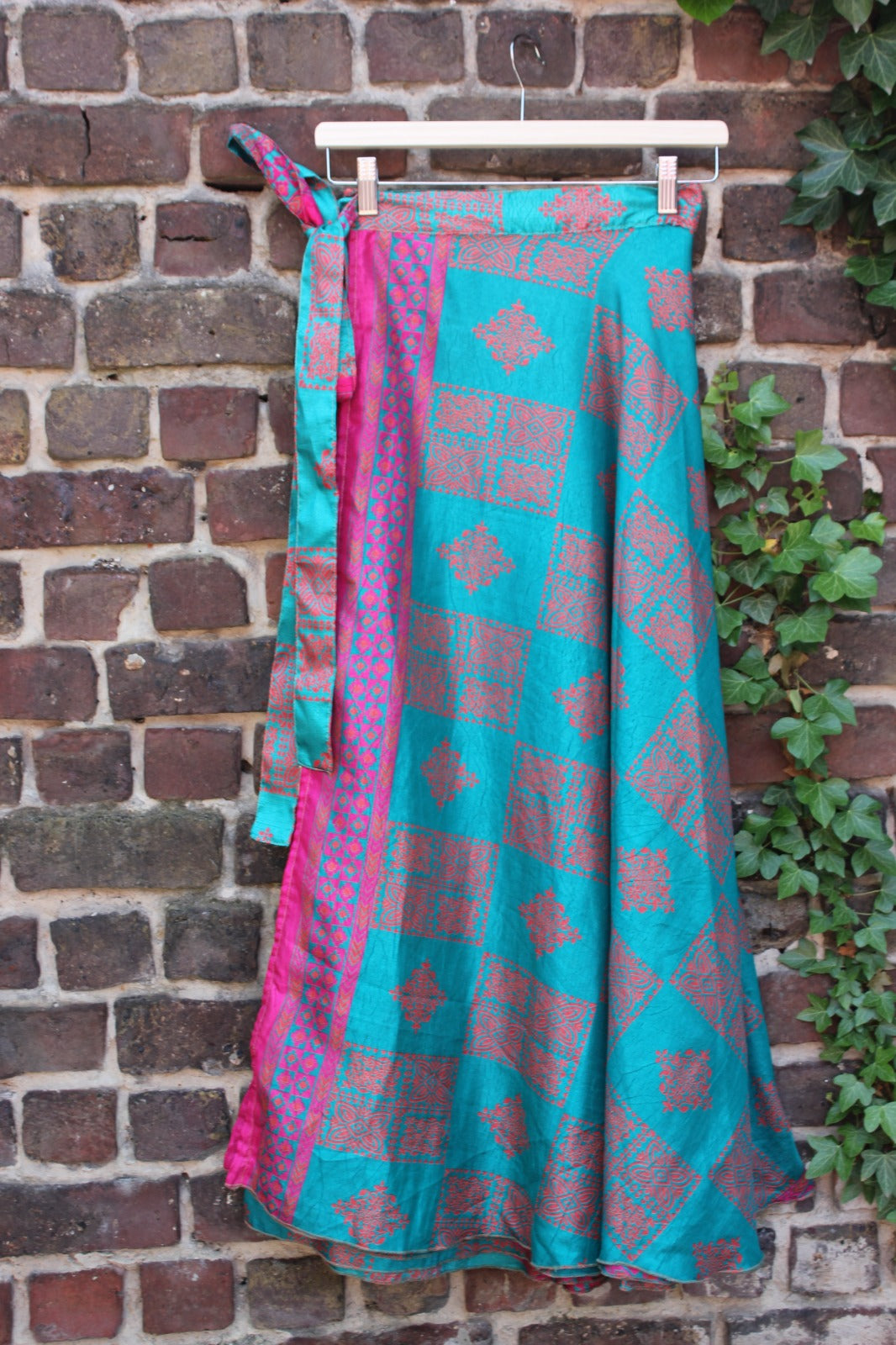 Long reversible skirt