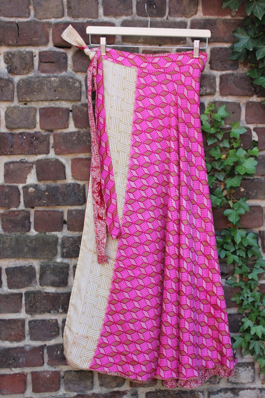 Long reversible skirt