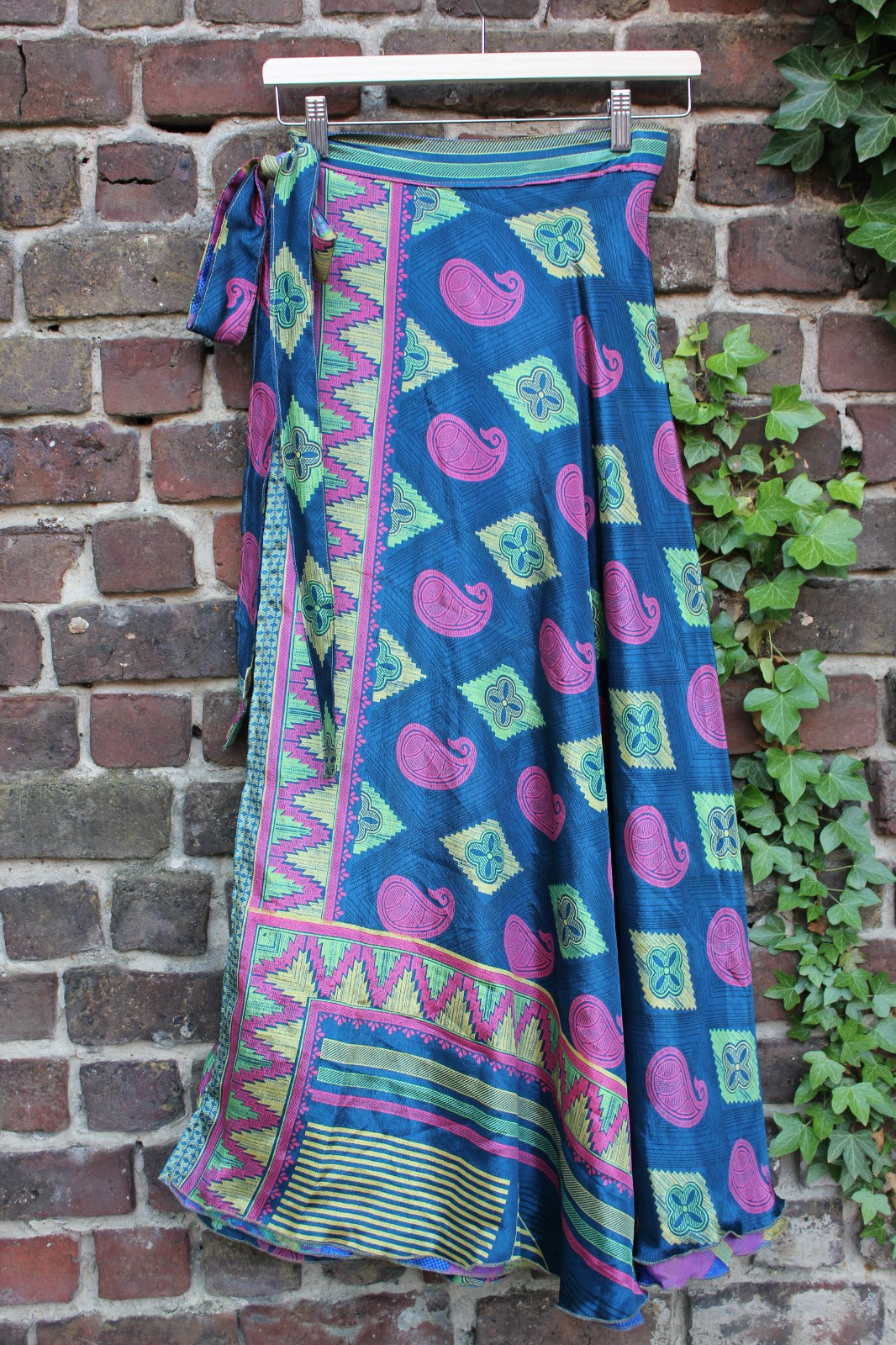 Long reversible skirt
