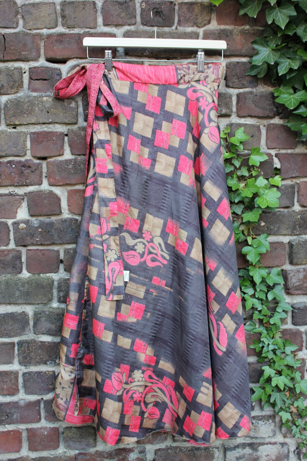 Long reversible skirt