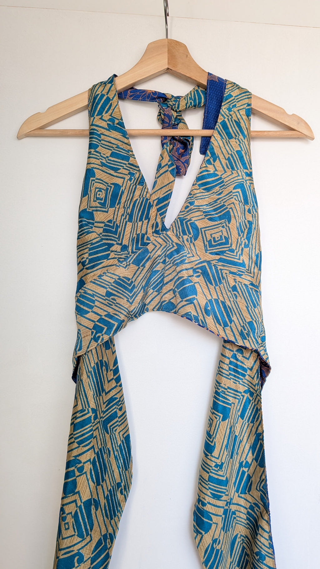 Reversible halter top