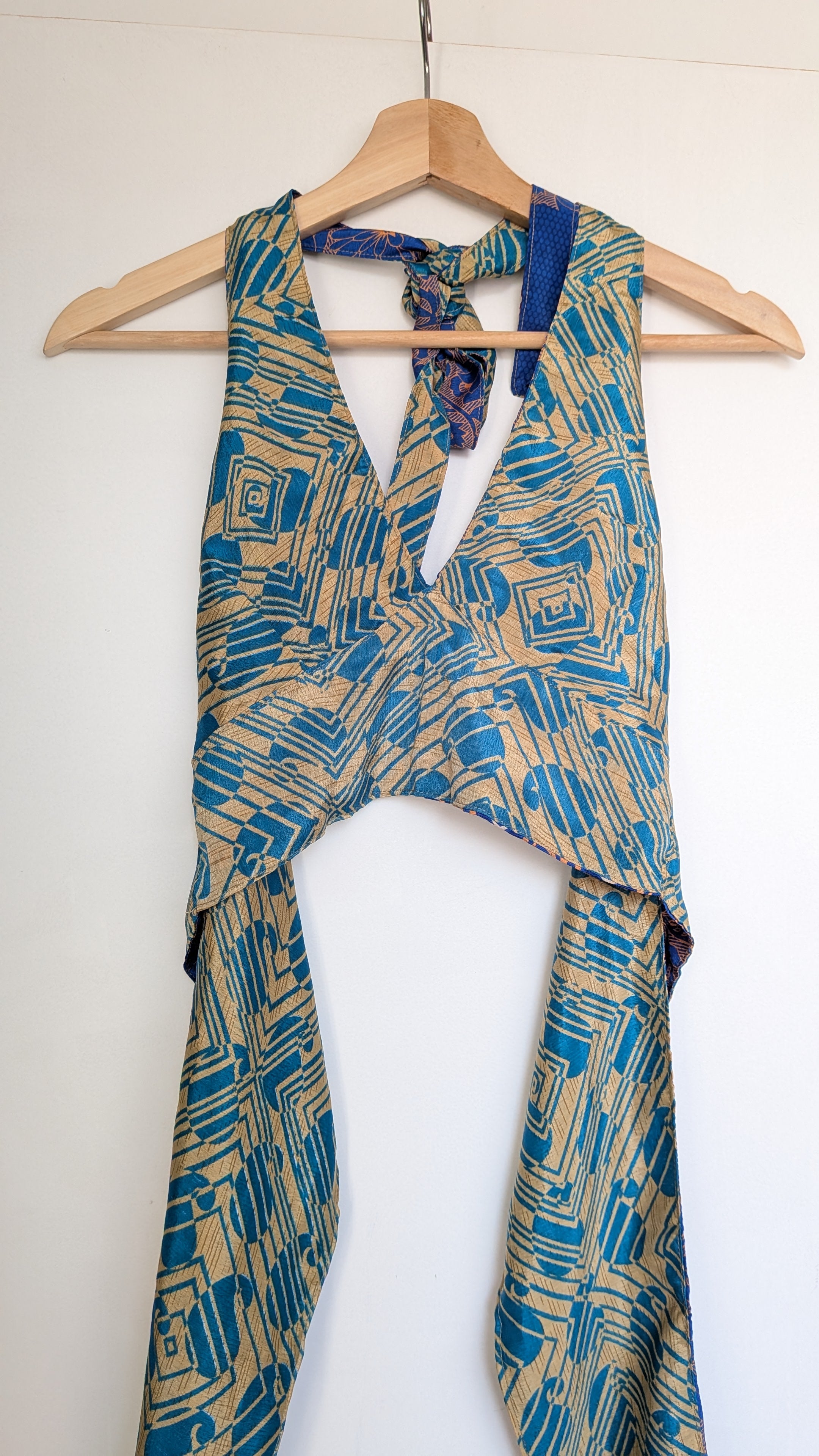 Reversible halter top