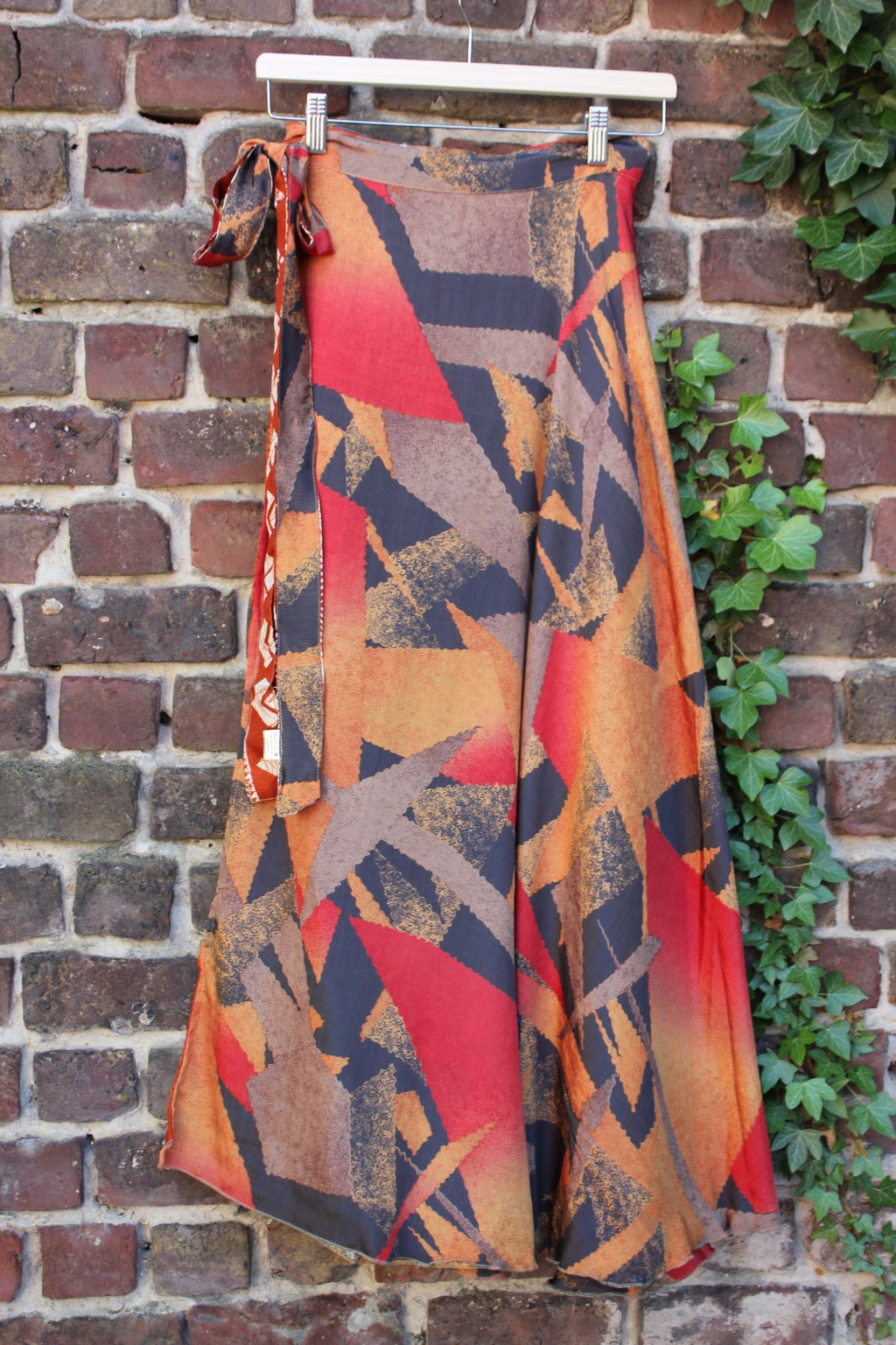 Long reversible skirt