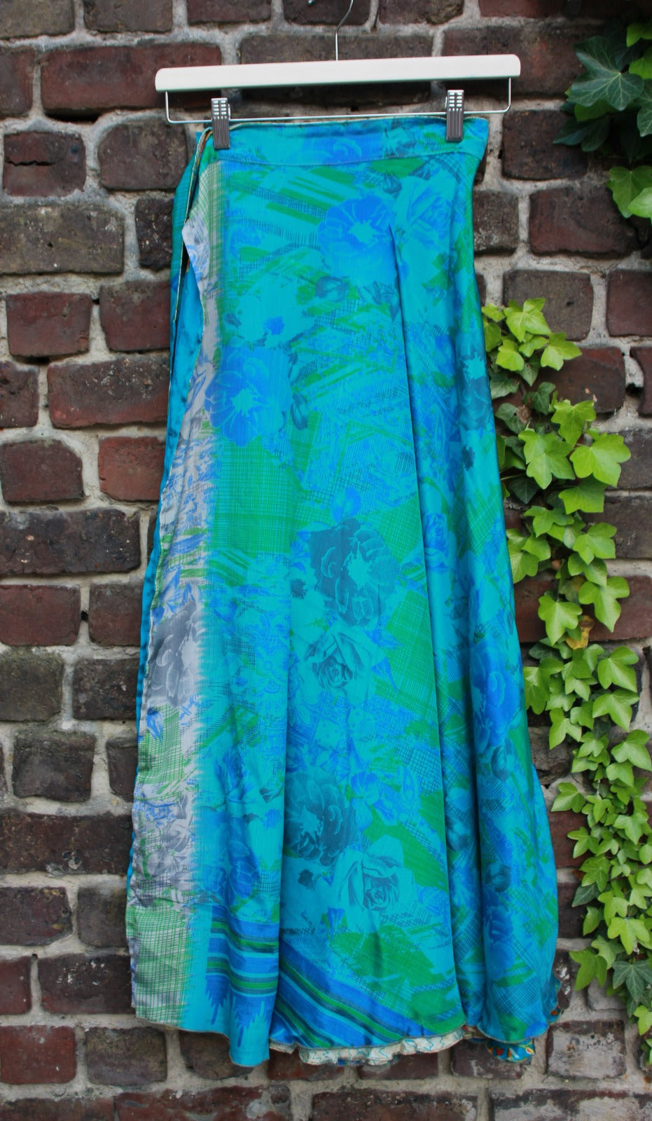 Long reversible skirt