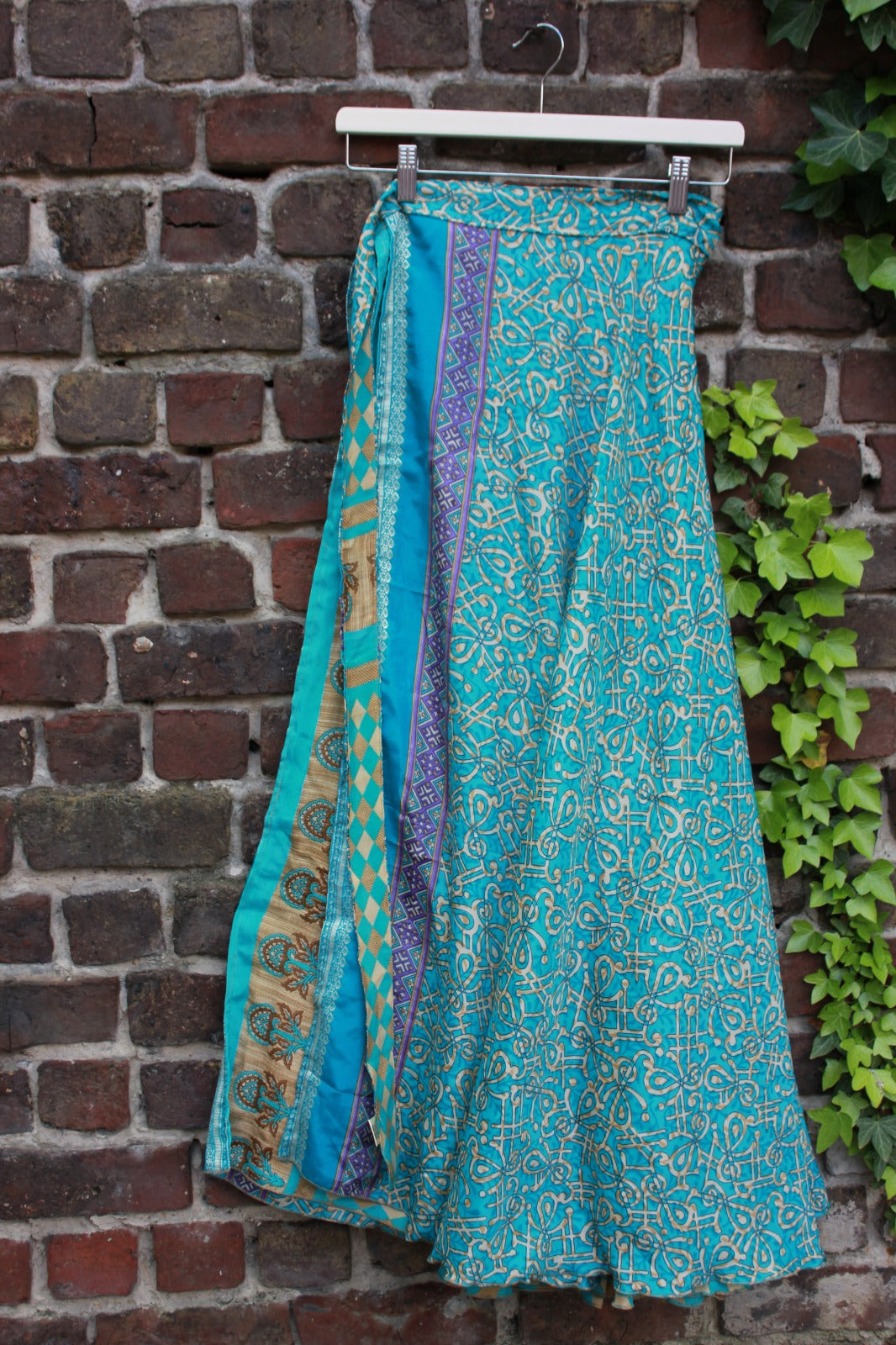 Long reversible skirt