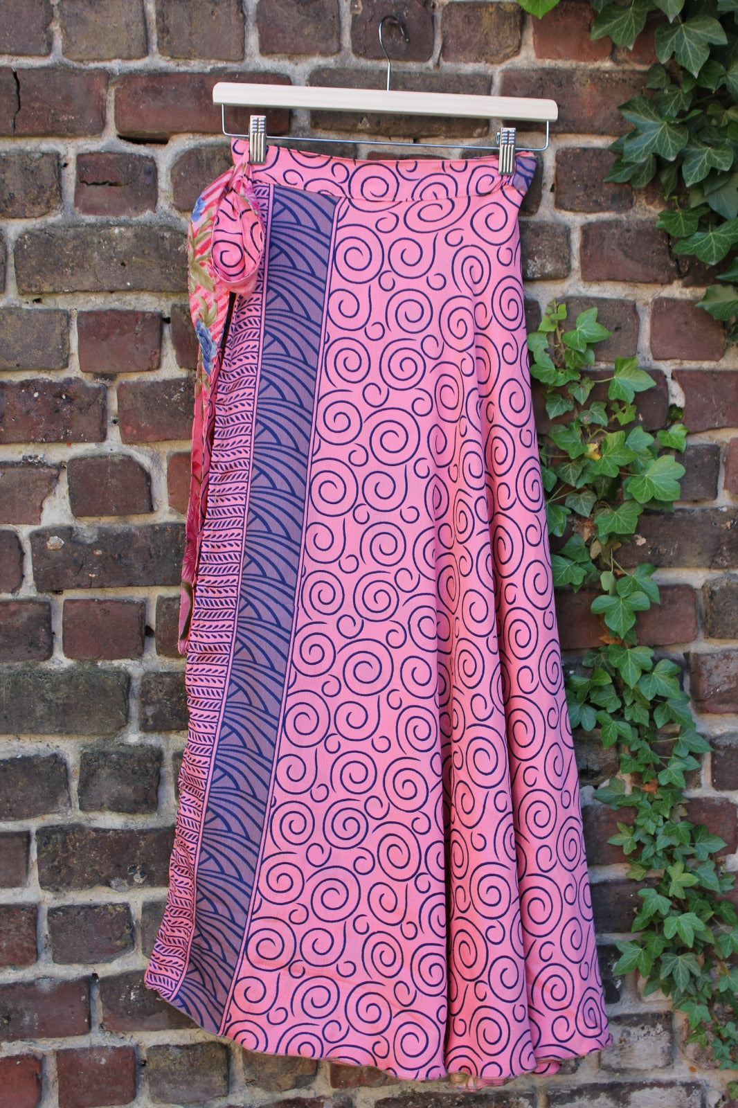 Long reversible skirt