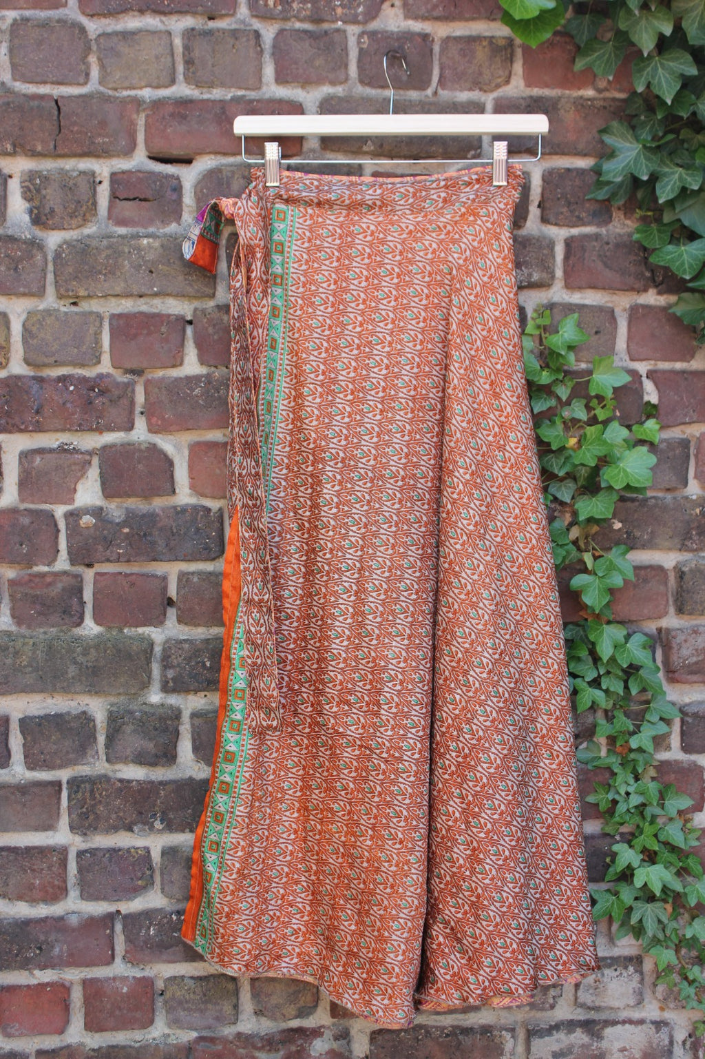 Long reversible skirt