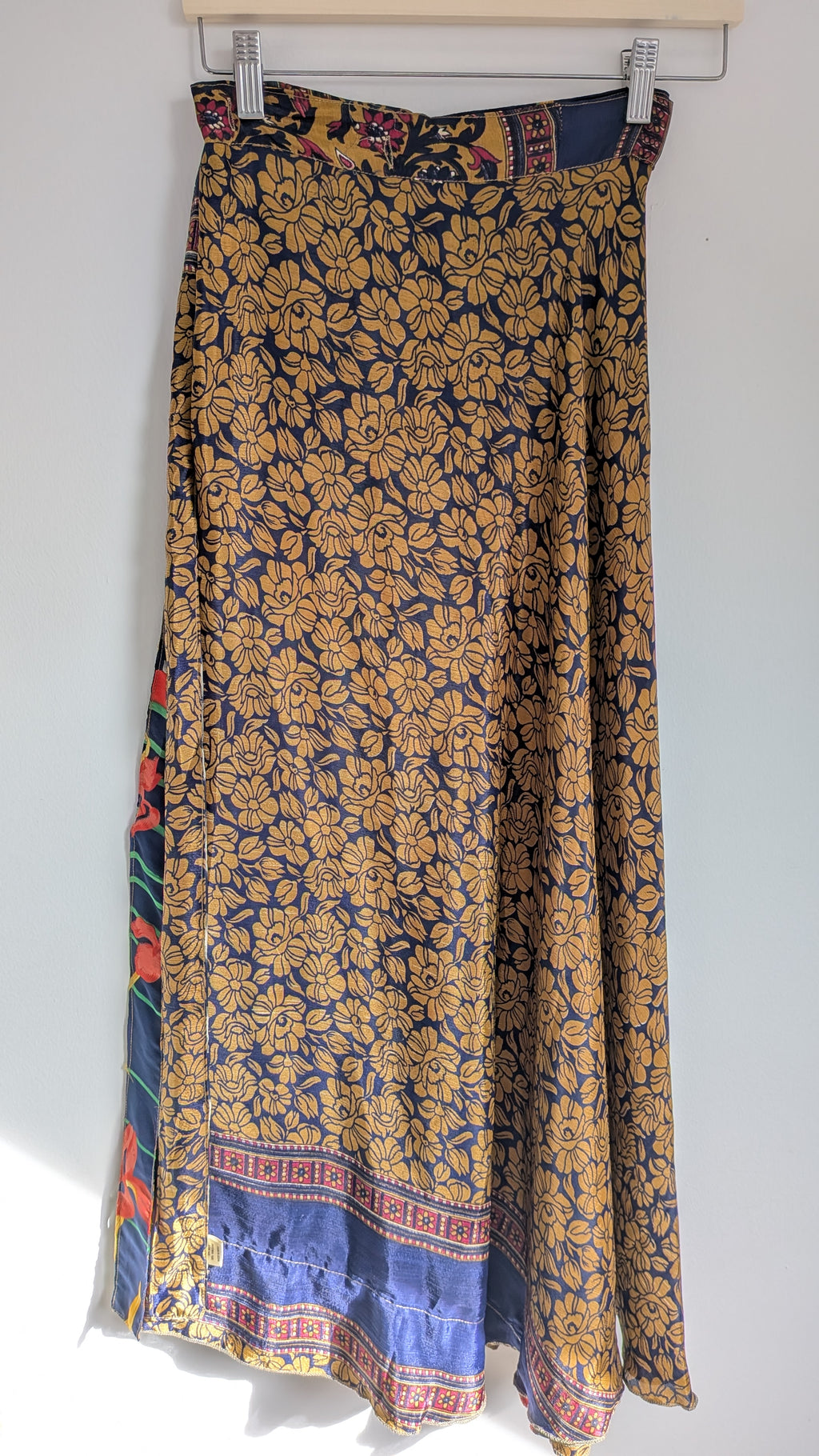 Long reversible skirt