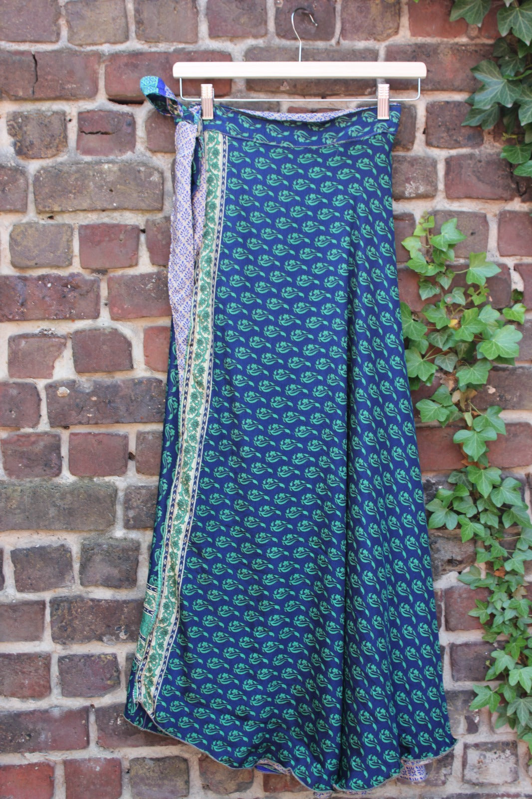 Long reversible skirt