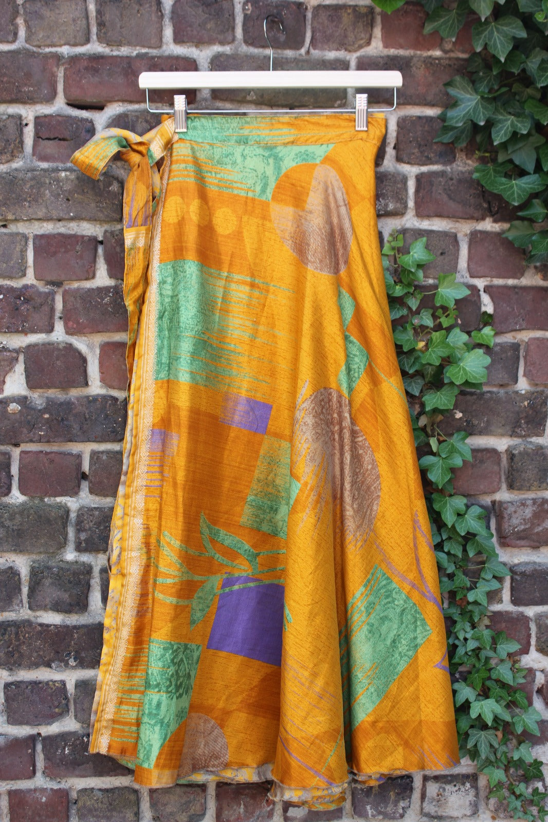 Long reversible skirt