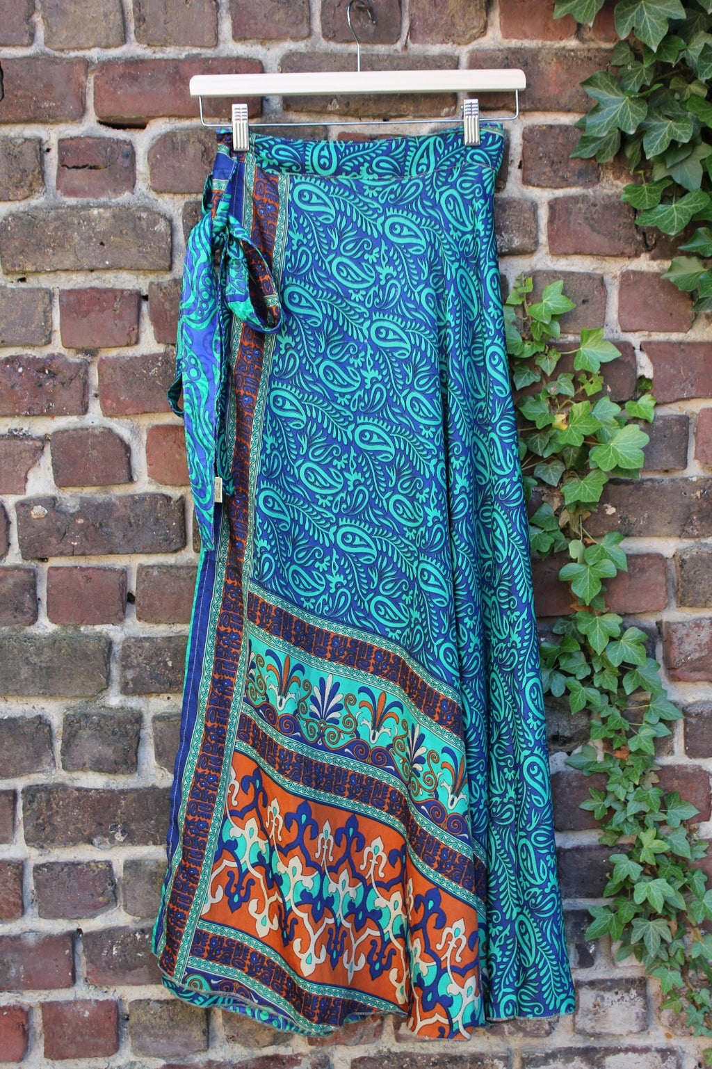 Long reversible skirt