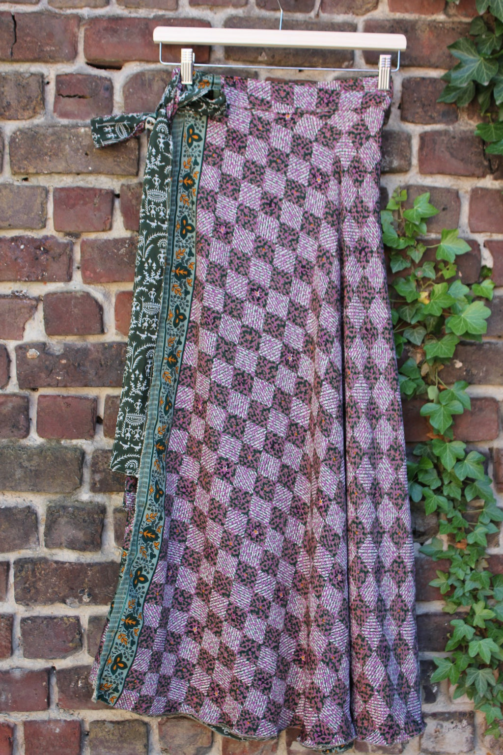 Long reversible skirt
