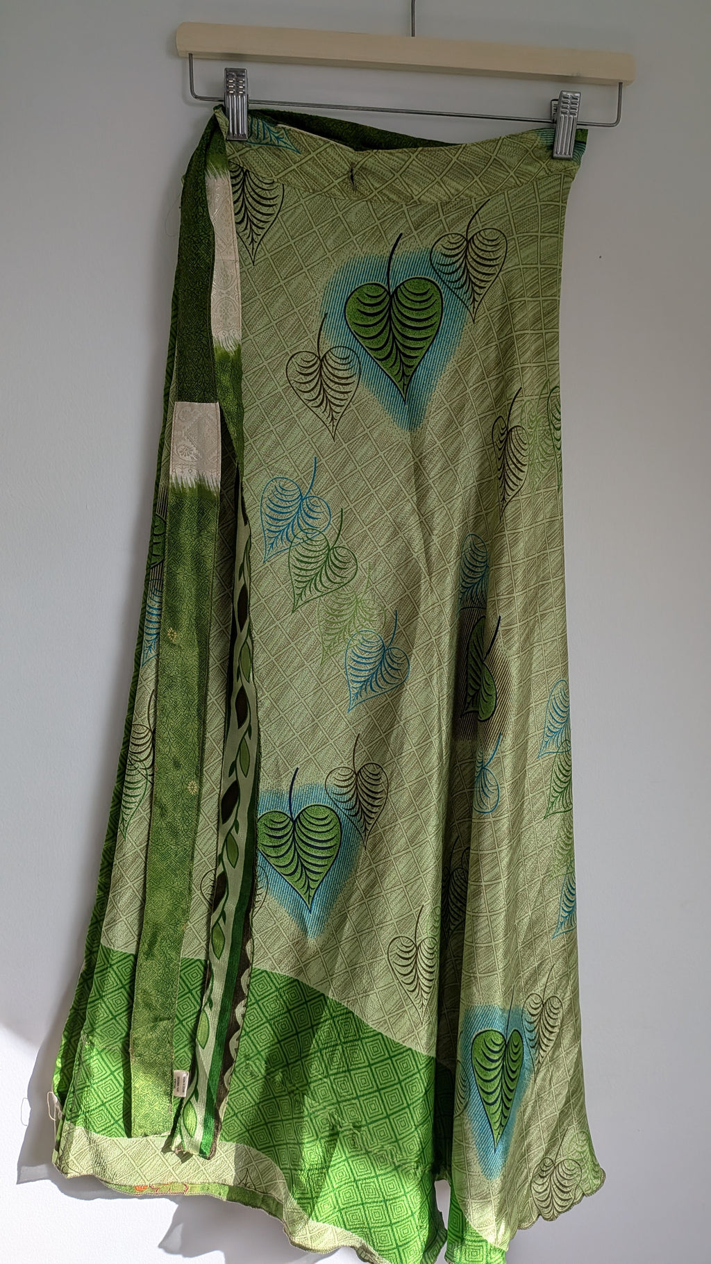 Long reversible skirt