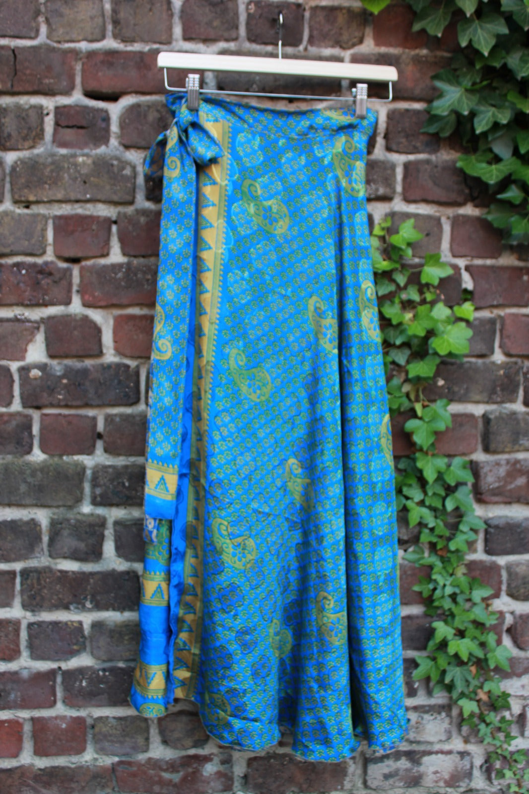 Long reversible skirt
