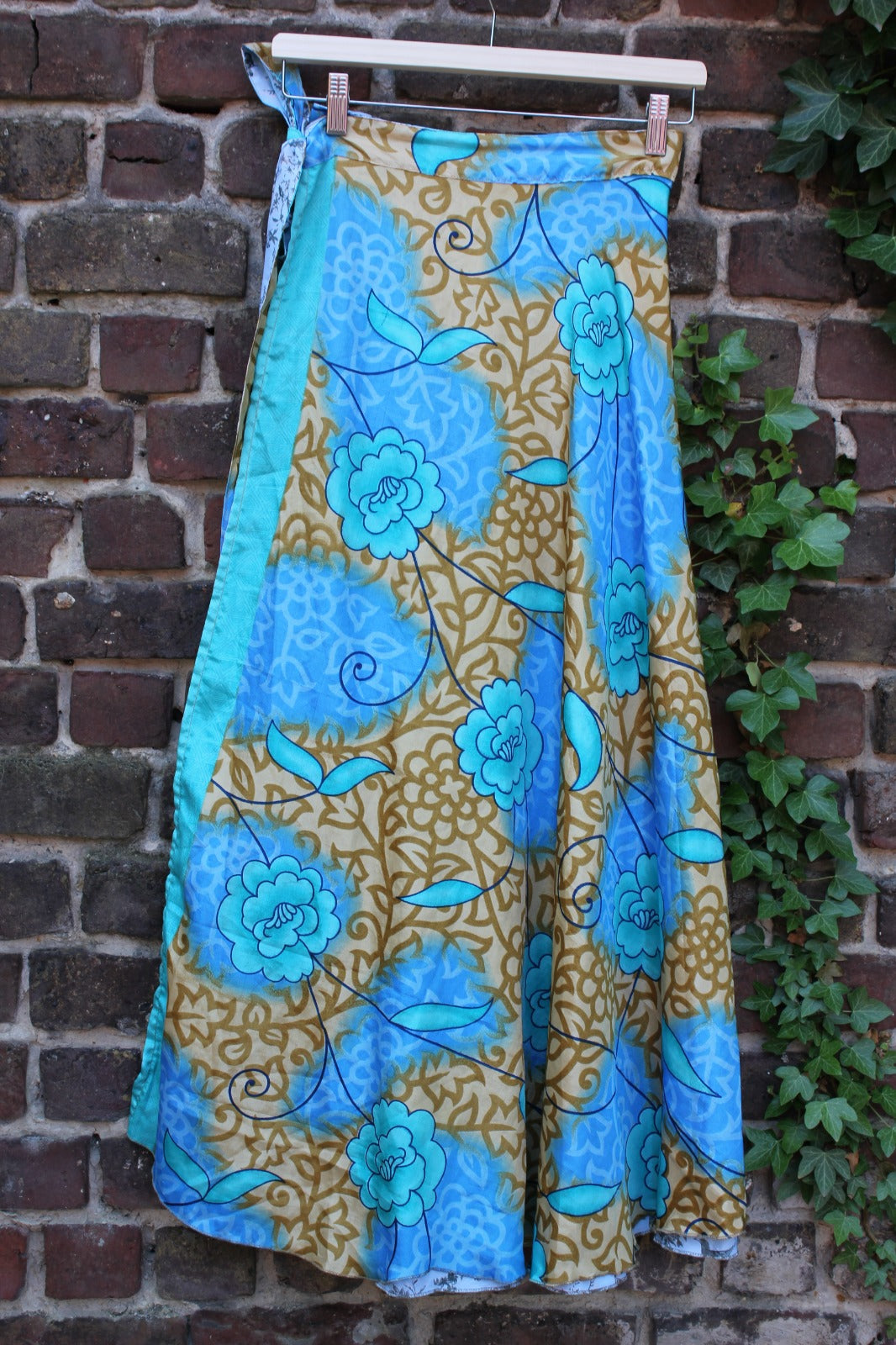 Long reversible skirt