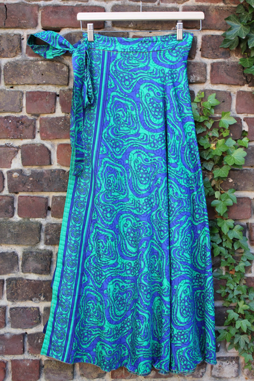 Long reversible skirt